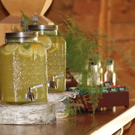 I Na Szlaku ベッド・アンド・ブレックファスト ポラニツァ・ズドゥルイ