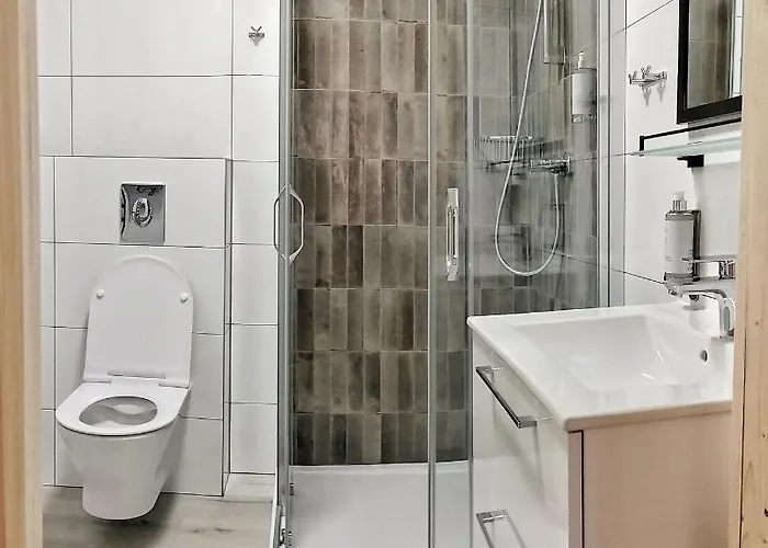 Na Szlaku Nocleg ze śniadaniem *